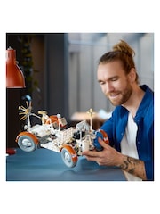 Lego LEGO Technic NASA Apollo Lunar Roving Vehicle - Image 3 of 8