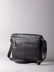 Lakeland Leather Black Large Keswick Leather Messenger Bag - Image 5 of 7