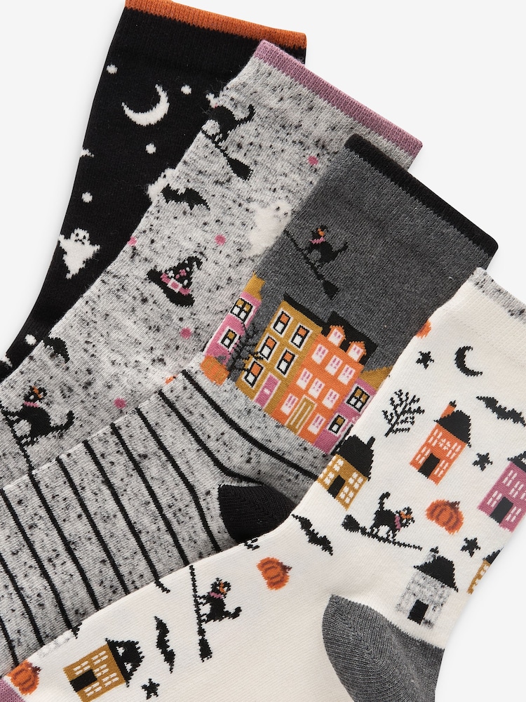 House Scene Halloween Ankle Socks 4 Pack - Image 6 of 6