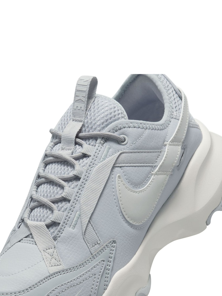 Nike Grey TC7900 Trainers - Image 7 of 8