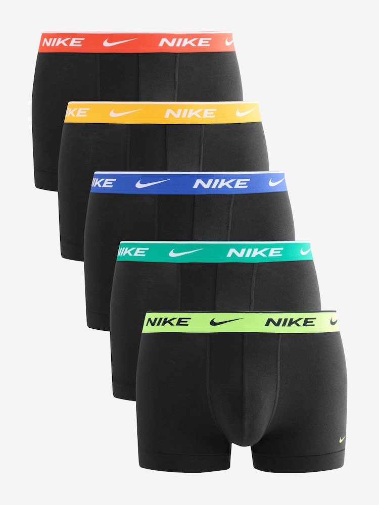 أسود - حزمة من 5 سراويل Boxer Trunks قطنية أساسية من Nike - صورة 1 من 6
