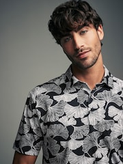 Mono Print Regular Fit Short Sleeve Jersey Polo Shirts 3 Pack - Image 5 of 12