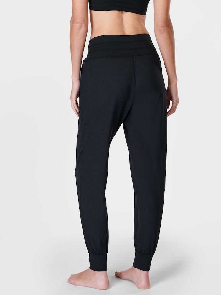 Sweaty Betty Black Gaia Performance Yoga Joggers - Image 2 of 8