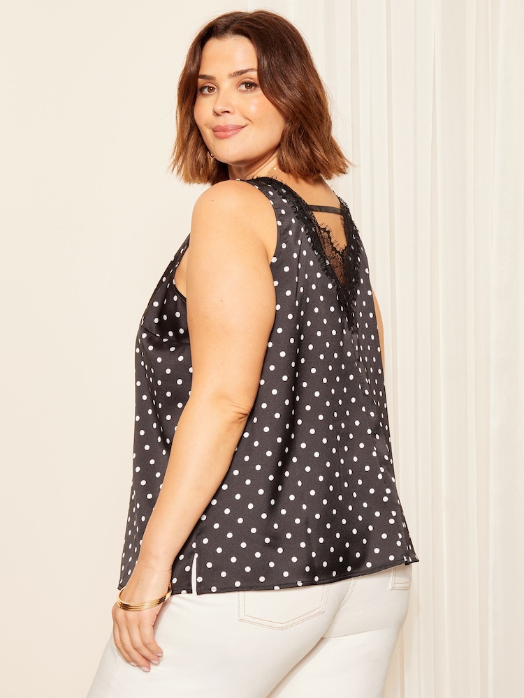 Curves Like These Black/White Lace Vneck Camisole - Image 4 of 4 Curves Like These Black/White Lace Vneck Camisole - Image 4 of 4