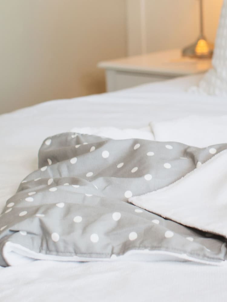 Lords and Labradors Grey Spot 100% Cotton Pet Blanket - Image 2 of 3
