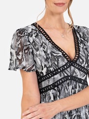 Lovedrobe V-Neck Angel Sleeve Maxi Dress With Trims - Image 4 of 4
