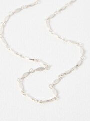 Oliver Bonas Silver Plated Mariana Link And Loop Chain Necklace - Image 2 of 5