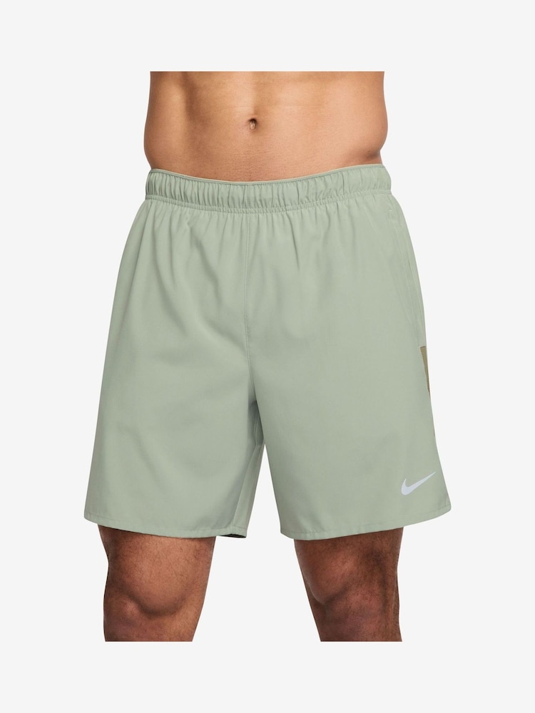Нефритовый горизонт - Nike Challenger Dri-FIT 7 Inch 2-in-1 Running Shorts - Изображение 1 из 5