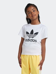 أبيض - تيشرت للأطفال موديل Adicolor Trefoil قطن 100% من adidas Originals - صورة 1 من 6