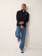 أسود - شعار جانبي - The North Face Neutral Side Logo Glacier Quarter Zip Fleece - صورة 2 من 6