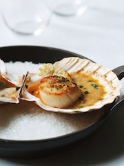Virgin Experience Days Gordon Ramsay's Savoy Grill 3 Course Lunch For Two - Image 4 of 4