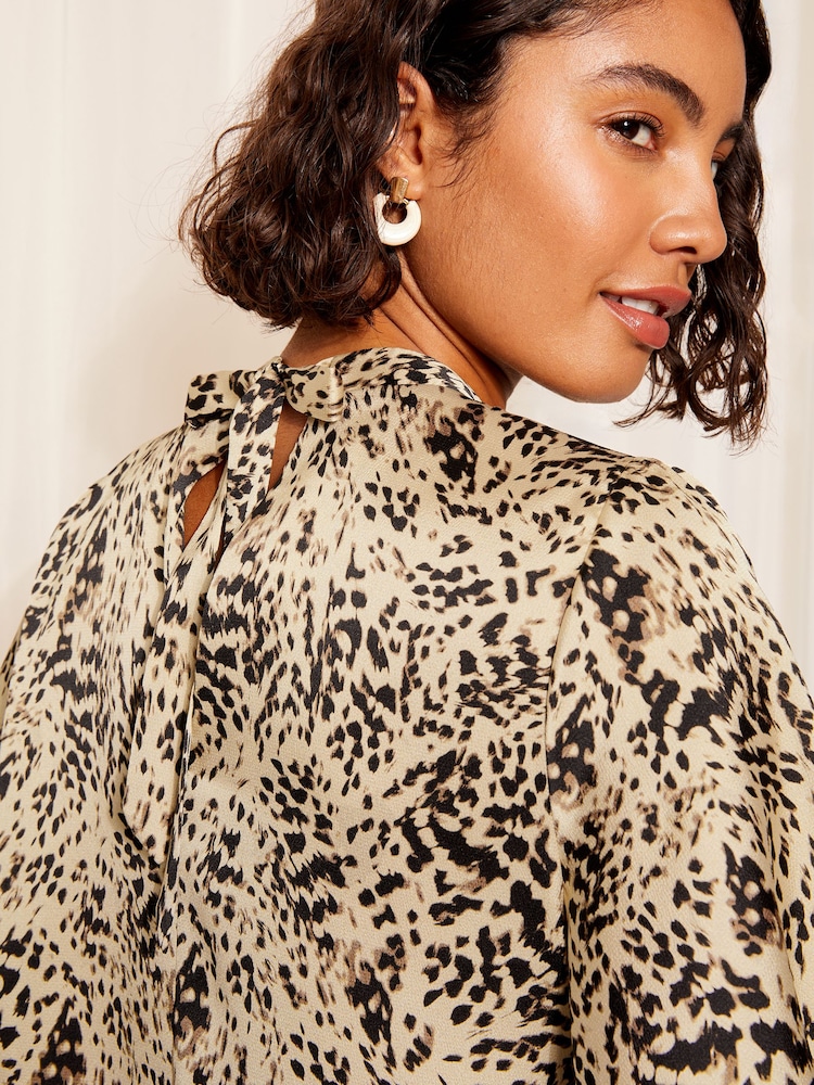 Friends Like These Pink Animal Printed Flutter Sleeve Keyhole Blouse - Image 2 of 4