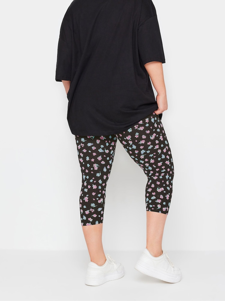Yours Curve White 2 PACK Black & White Ditsy Floral Print Cropped Leggings - Image 5 of 5
