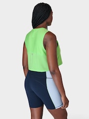 Зеленый с принтом - Майка с укоротами Sweaty Betty Breathe Easy - Изображение 2 из 6