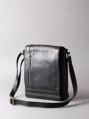 Lakeland Leather Black Medium Keswick Messenger Bag - Image 5 of 7