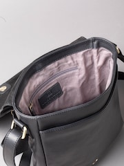 Lakeland Leather Black Medium Keswick Messenger Bag - Image 7 of 7