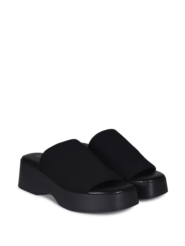 Chanclas con plataforma y tira elástica delantera Leela de Linzi - Imagen 4 de 4 Chanclas con plataforma y tira elástica delantera Leela de Linzi - Imagen 4 de 4