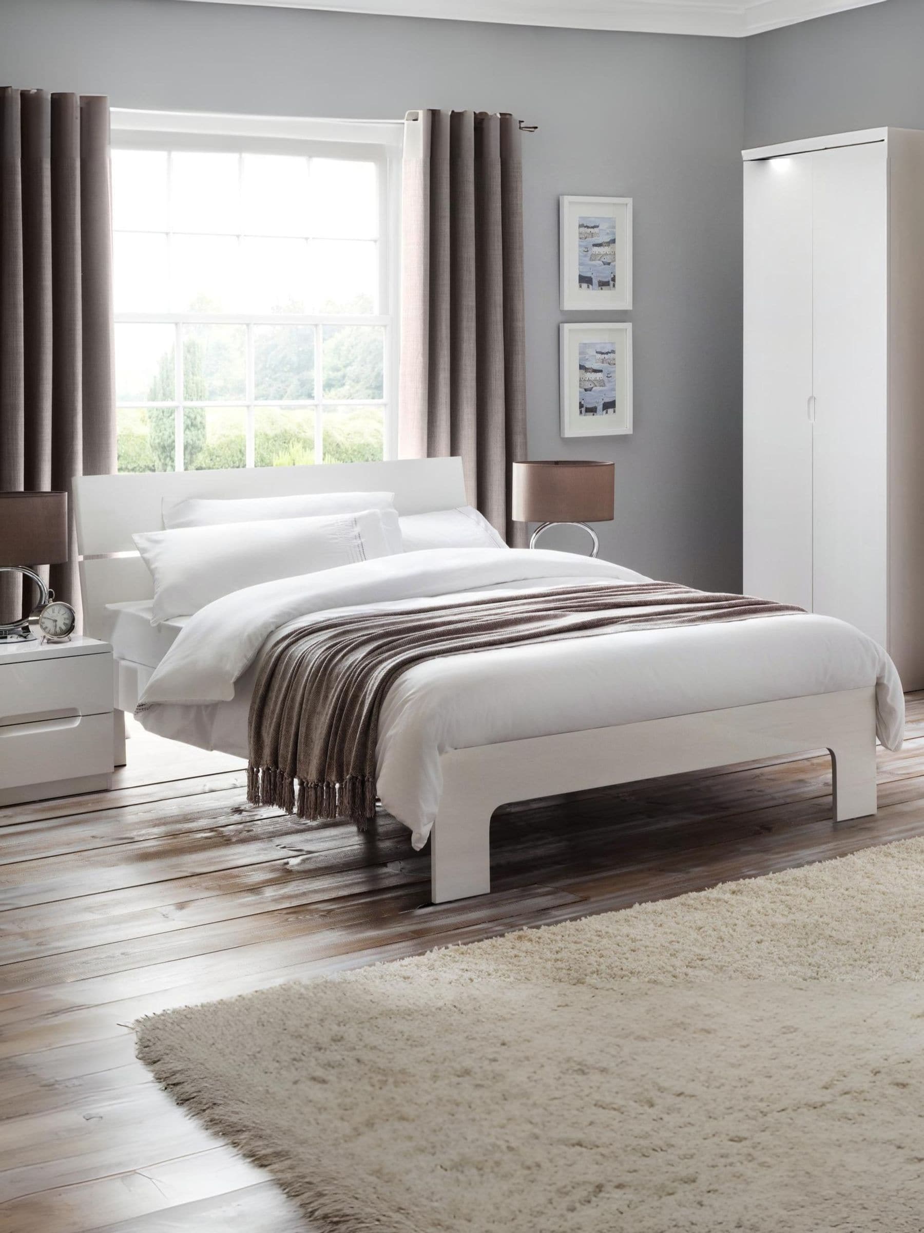 Julian Bowen Manhattan Bed, King, High Gloss, White - W158 x D216cm | Modern Bed Frame, 150cm/5ft, No Box Spring Needed, Slatted Headbord, Glossy Lacquer Finish, Minimalist Design - Image 4