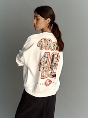Ecru White San Fransisco 49ers NFL American License Kansas City Chiefs Heavyweight Graphic Slogan 100% Cottton Sweatshirt - Image 1 of 5