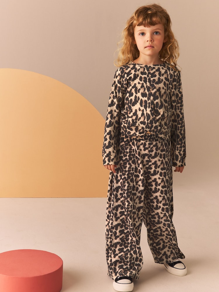 Leopardenmuster - Texturiertes Langarm-Oberteil mit Wickelfront (3–16 Jahre) - Bild 2 von 8 Leopardenmuster - Texturiertes Langarm-Oberteil mit Wickelfront (3–16 Jahre) - Bild 2 von 8
