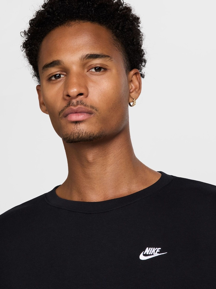 Nike Black Oversized Club Fleece Sweatshirt - Image 4 of 6