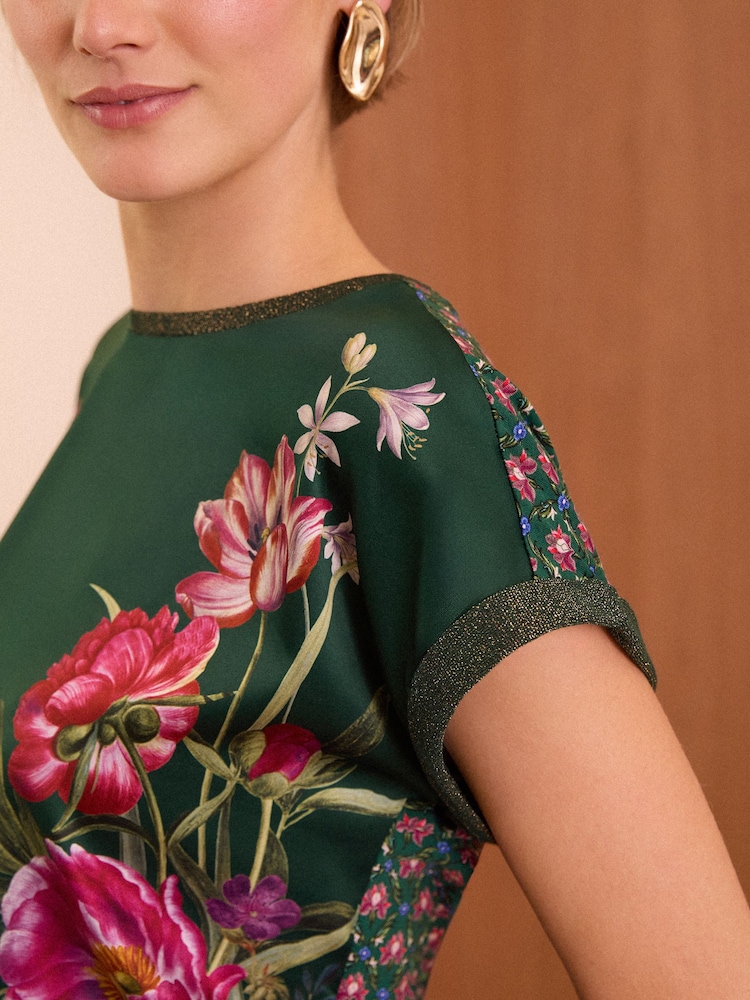 V&A | Love & Roses Green Floral Petite Satin Front Jersey Back Crew Neck T-Shirt - Image 2 of 4