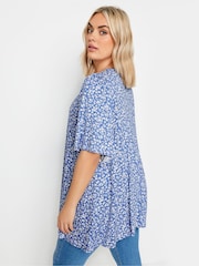 Yours Curve Blue Ditsy Floral Pleated Angel Sleeve Swing Top - Image 3 of 5