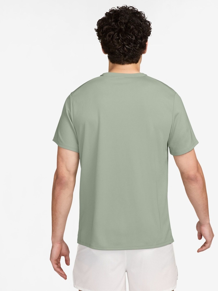 Nike Jade Horizon Dri-FIT Miler Running T-Shirt - Image 2 of 4