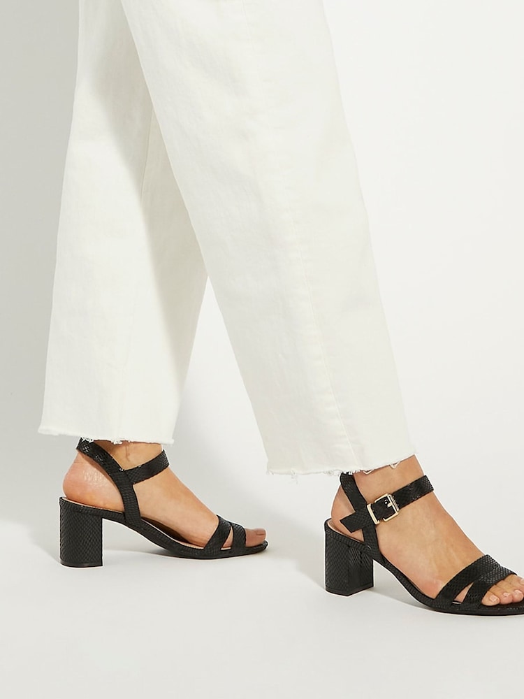 Schwarz - Dune London Merisa 2-teilige Sandalen mit Blockabsatz - Bild 1 von 6 Schwarz - Dune London Merisa 2-teilige Sandalen mit Blockabsatz - Bild 1 von 6