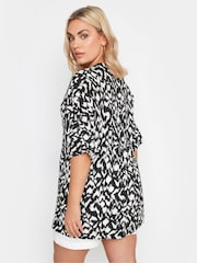Yours Curve Black Print Pleat Front Blouse - Image 4 of 6