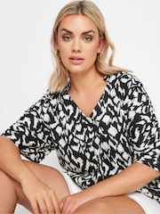 Yours Curve Black Print Pleat Front Blouse - Image 5 of 6
