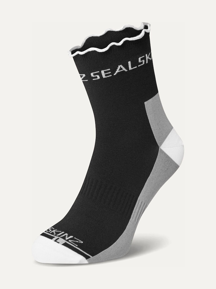 Sealskinz Black Tyby Ultra Light Crinkle Running Socks - Image 1 of 2