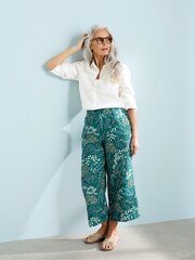 Seasalt Cornwall Green 100% Linen Peaceful Haven Culottes - Image 1 of 6