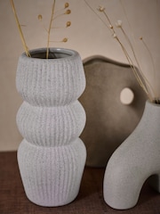 Set of 3 Mini Scandi Ceramic Vases - صورة 2 من 5