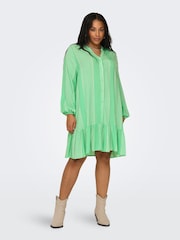 ONLY Curve Printed V-Neck Summer Smock Dress - Image 2 of 8