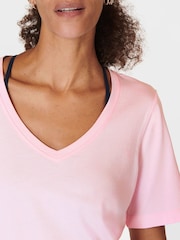Sweaty Betty Nerine Pink Essential V-Neck T-Shirt - Image 5 of 7