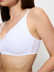 Triumph Amourette Wired and Padded White Bra - Image 4 of 5