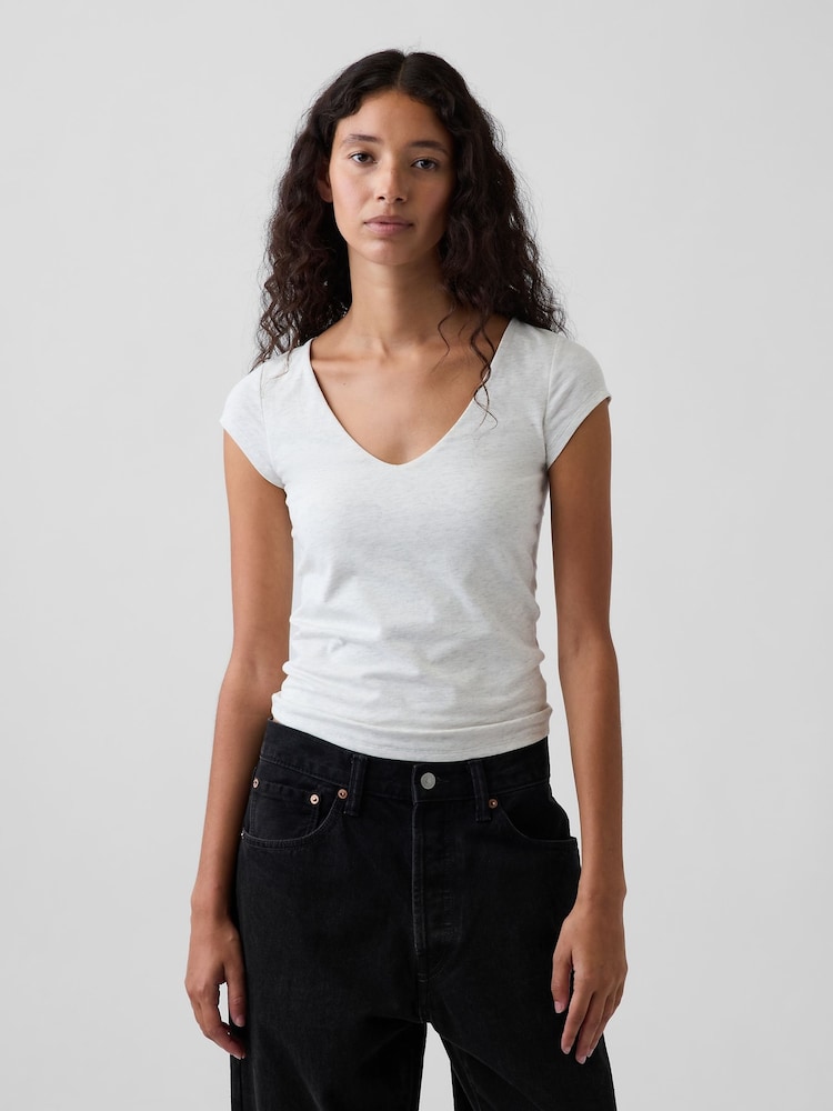 Gris - Gap Close Knit Jersey V-Neck T-Shirt - Imagen 1 de 4