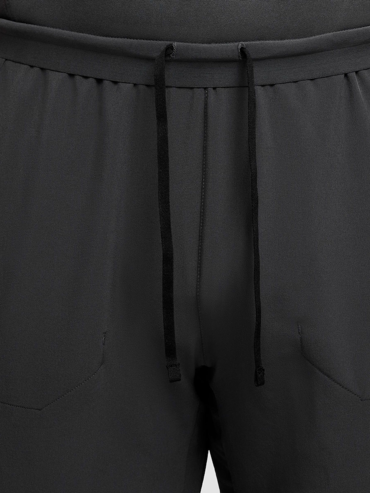 Nike Air Lightweight Joggers - Image 4 of 10