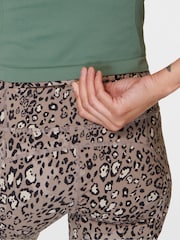 Brown Luxe Leopard Print Power 6" Biker Shorts - Image 8 of 9
