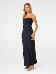 Rochie lungă Forever New Mia Petite cu guler bărcuță Satin - Image 3 of 4