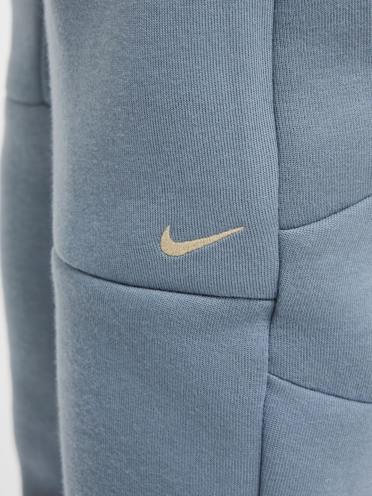 Nike Grey Tech Fleece Joggers - Image 9 of 9