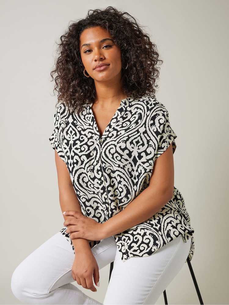 Evans Kurzarm-Bluse in Schwarz - Bild 1 von 5