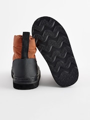 Brown Quilted Warm Lined Water Repellant Boots - Image 4 of 6