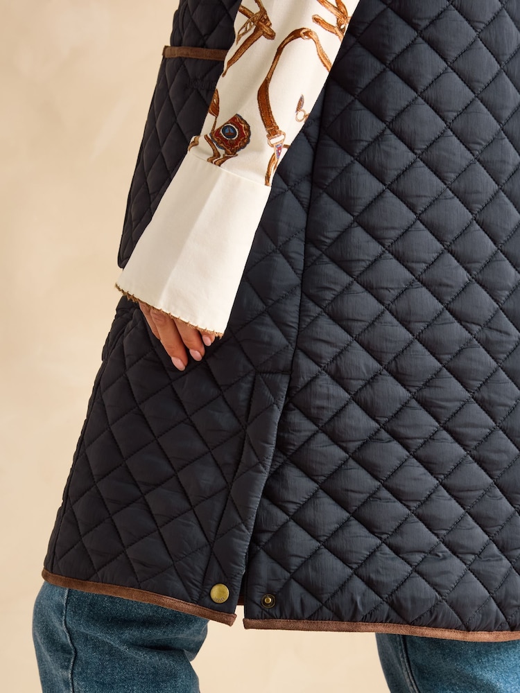Joules Sutton Navy Blue Showerproof Longline Diamond Quilted Gilet - Image 5 of 9