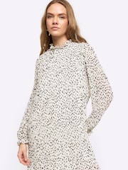 River Island Cream Plisse Leopard Print Shift Dress - Image 3 of 4
