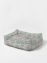 Oliver Bonas Black/White Wavy Pet Large Bed - Image 3 of 4