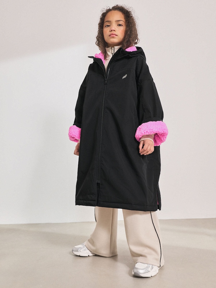 Black Waterproof Changing Robe (3-16yrs) - Image 2 of 11