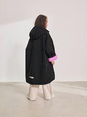 Black Waterproof Changing Robe (3-16yrs) - Image 3 of 11