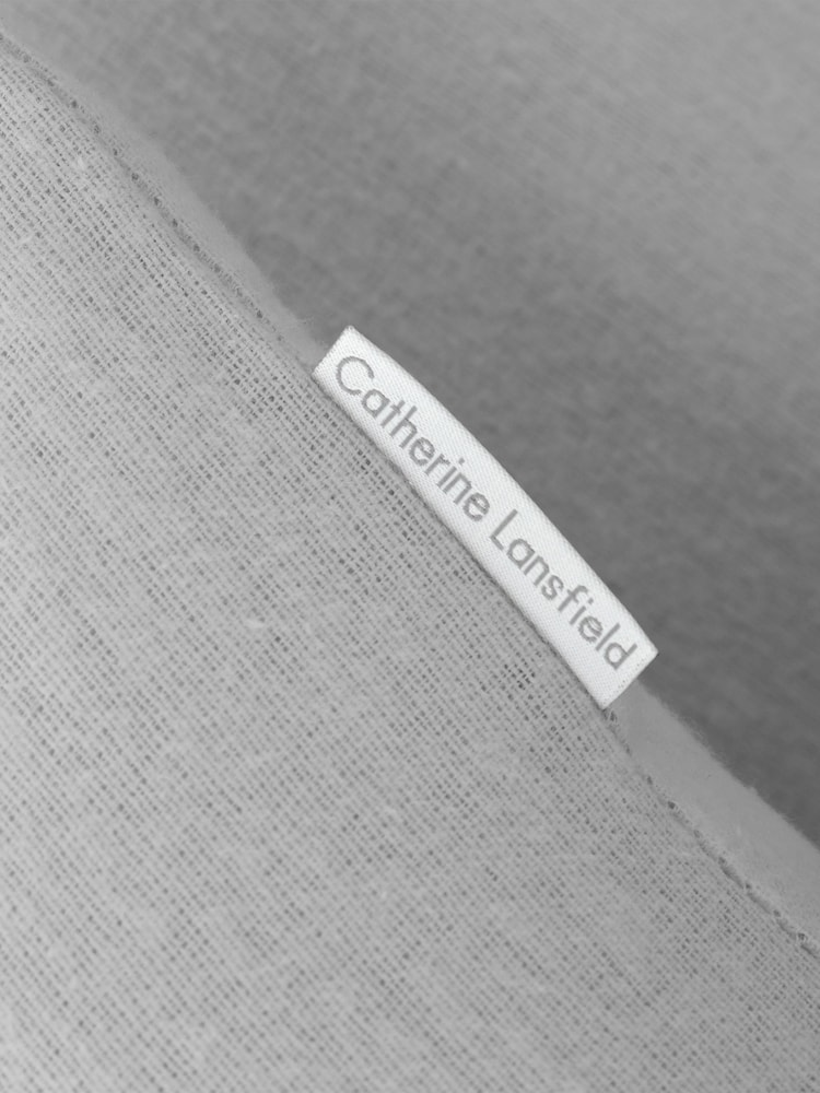 Catherine Lansfield Set of 2 100% Cotton Pillowcases - صورة 2 من 3 Catherine Lansfield Set of 2 100% Cotton Pillowcases - صورة 2 من 3